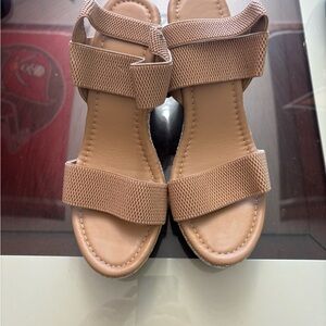 New Beige Wedge Sandals • Textured Straps • Women’s Size 40 (Fits 9–9.5)
